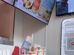 -DQ·蛋糕·冰淇淋(荟聚中心店)