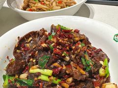 -绿草地·湘菜(7mall店)