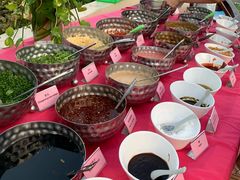 小料台-渔家火锅·海鲜自助餐·演艺(亚龙湾天域酒店)