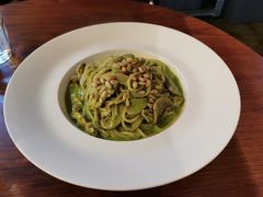 青酱蘑菇鸡肉意面-UPPER KITCHEN(延安路店)