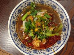 -爆炸头阿姨小四川正宗川味小吃(无任何分店)