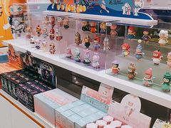 -泡泡玛特POPMART(杭州乐堤港店)