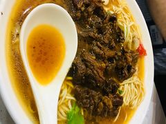 半斤半肉牛肉面-二扁私房面馆(崂山路店)