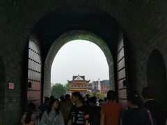 -巴陵广场
