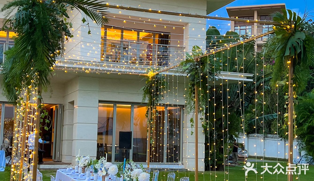 亚龙湾绝美海景享用海鲜大餐🦀