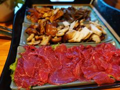 菌香牦牛肉-云朵小院·石锅鱼·野生菌餐厅(蒗放店)