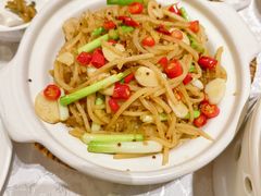 油渣香葱土豆丝-马凯餐厅(地安门店)