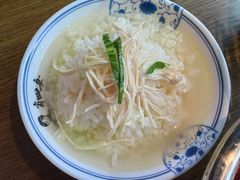-肖四女乐山跷脚牛肉(南汇大学城生活广场店)