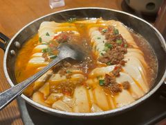 -爱碗亭·鲜炒湖南菜(壹城中心店)