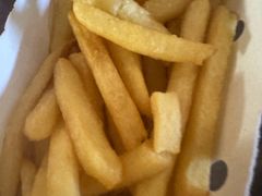 -必胜客(尹山湖歌林公园店)