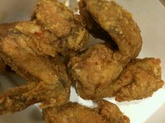 -BHC炸鸡(明洞总店)