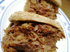 烧饼夹烧牛羊肉-老爆肚满五香烧牛羊肉