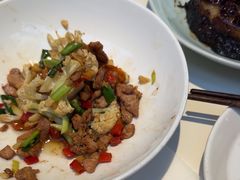 -阿瓦山寨·湘菜现炒·剁椒鱼头王(咸阳总店)