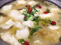 -周鱼小馆石锅酸菜鱼(活力汇店)