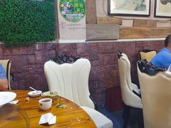 -食德喜·阳山鸡王食研基地
