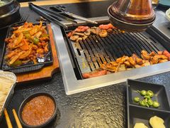 -臻牛烤肉