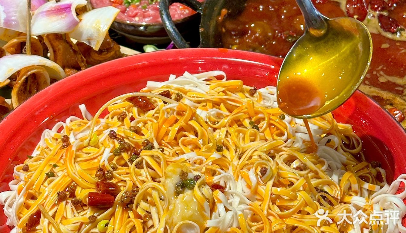 当锅里冒火的那一瞬间🔥我整个人都。。。