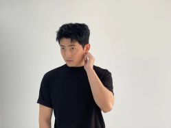 -一家只做男发烫染的店