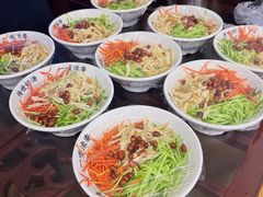 -牛一嘴·兰州牛肉面·大盘鸡(财富中心店)