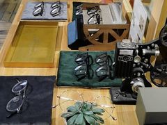 -肆兮眼镜·蔡司·徕卡战略合作店(大坪店)