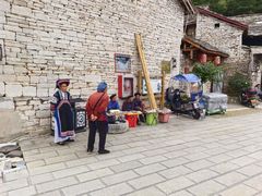 -高荡千年布依古寨旅游景区