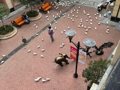 -王府井奥莱临潼小镇(临潼店)