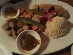 香肠拼盘-宝莱纳啤酒花园餐厅PAULANER BRAUHAUS Nanjing(广州路店)
