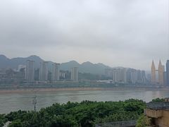 -白象居