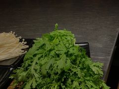 -龙巢盱眙龙虾·牛蛙·烧烤宵夜(八卦岭店)