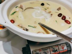 -鱼痴渔醉·食鲜集(月亮湾店)