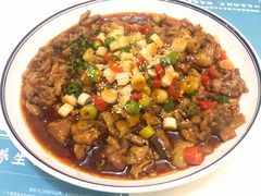 老巷子肥肠鸡-付掌柜在成都·热炒砂锅集(金禾店)