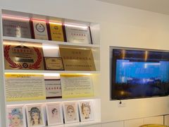 -首脑美容美发化妆美甲培训学校(龙岗校区)