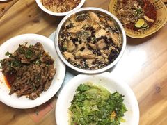 -勇猛子川菜馆(新军路店)