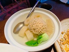 小米金汤鳕鱼狮子头-映水芙蓉(长宁来福士店)