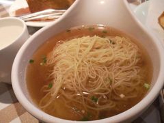 -新大咀港式茶餐厅(宝山万达店)