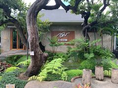 -Chom Cafe and Restaurant