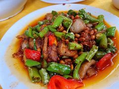 回锅肉-荣生萝卜汤饭店