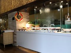 自助取餐区-威珀斯酒店·珀萃美食餐厅 | 海鲜刺身·现烤生蚝·特色烤肉