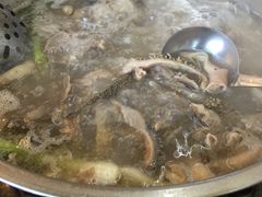 -老石黑山羊毛驴肉火锅(金凯广场店)