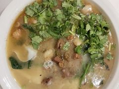 -鱼鲜饭香·招牌汽锅剁椒鱼头王