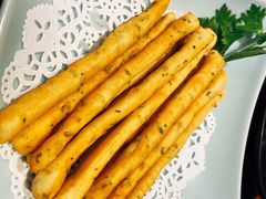 茴香小油条-高兴一锅潮汕鲜牛肉火锅(银座店)