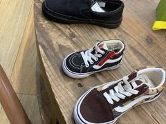 -ABC MART(心斎橋店)