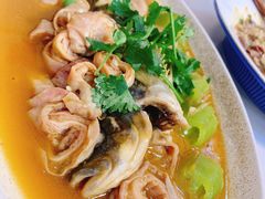 黄鱼炖肥肠-小郭私房菜·海肠捞饭店(学士街店)