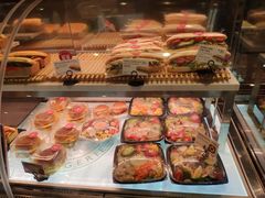 -巴黎贝甜(大宁国际商业广场店)