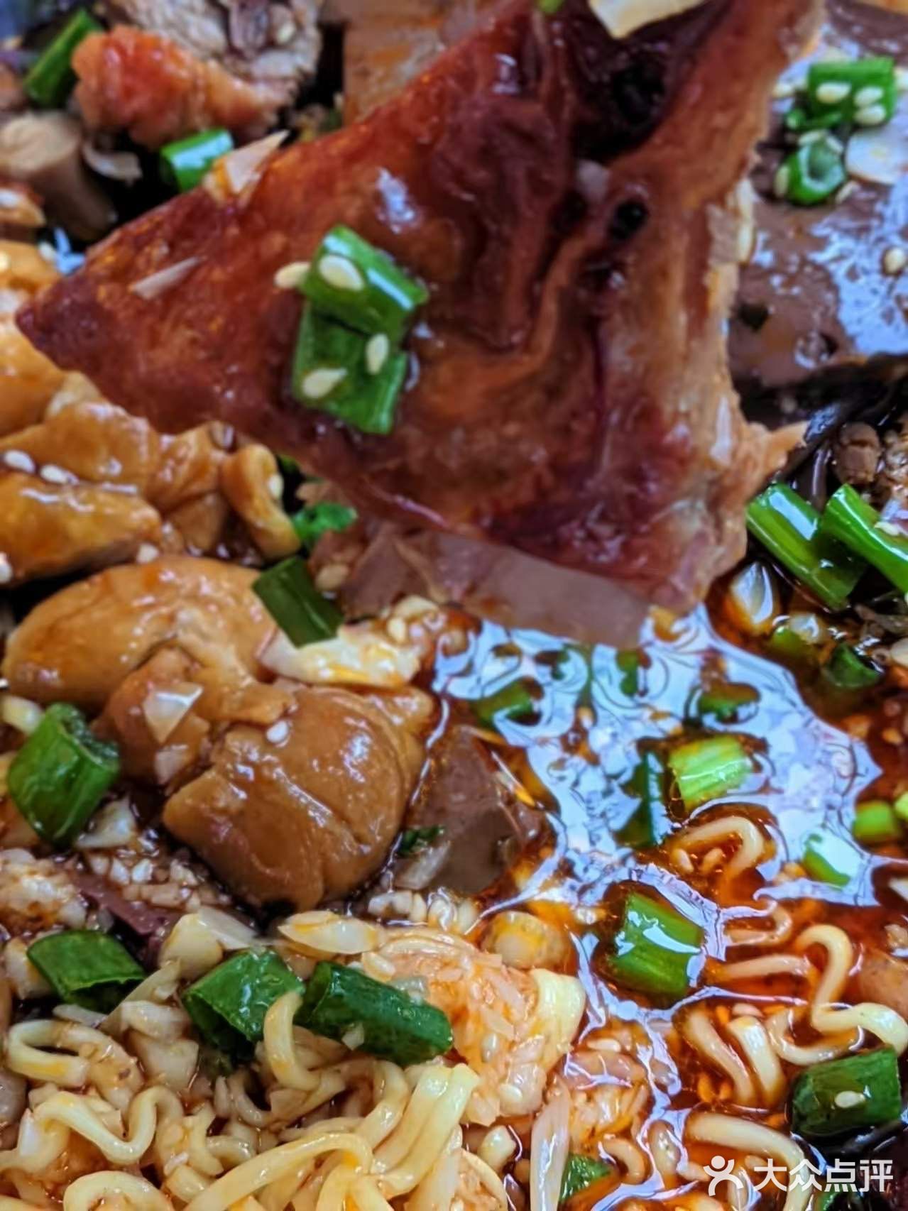 成都冒烤鸭之光！本地人一周去三次的小店
