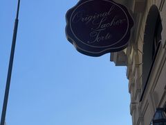 门面-Cafe Sacher(WIEN)