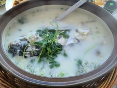 -天乐农家鱼头王(天目湖店)