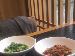 -鱼鲜饭香·招牌汽锅剁椒鱼头王