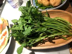 -尚尚仙·酸汤猪手·猪肚鸡火锅(华联万柳购物中心店)