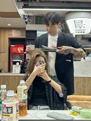 -奈川烫染Salon